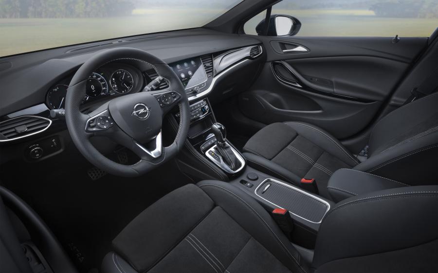 Интерьер Opel Astra Sports Tourer (K) 2019 года  (WW) (фото 5 из 5)